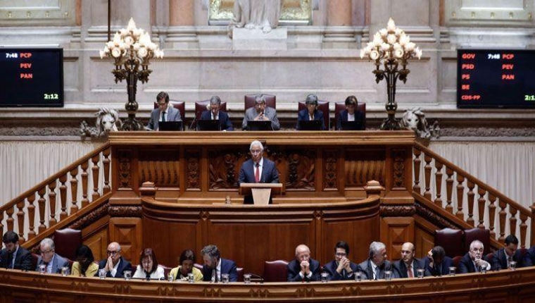 Crise de confiança: o desgaste da política portuguesa e a perceção pública em declínio