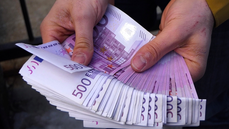 Empresários chineses da Chinatown de Vila do Conde suspeitos de lavagem de 124 milhões de euros no Casino da Póvoa