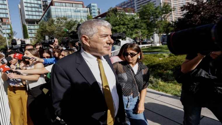 Operação Marquês: Sessão interrompida para apreciar pedido de Sócrates para suspender julgamento