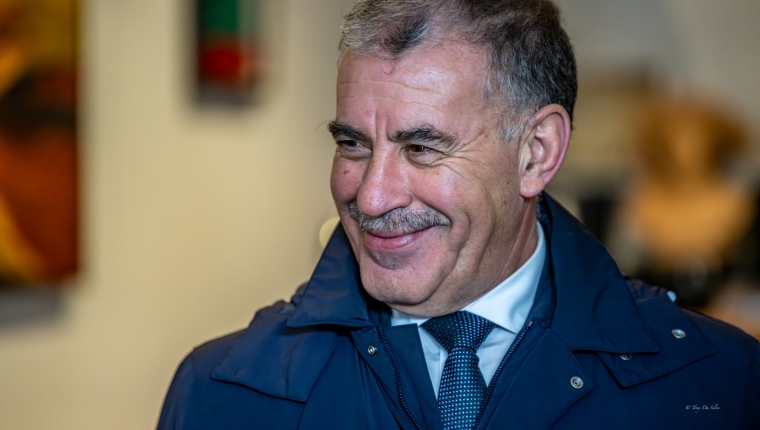 Secretário de Estado das Comunidades reúne com autarca de Saint-Gilles e encontra comunidade portuguesa em Bruxelas