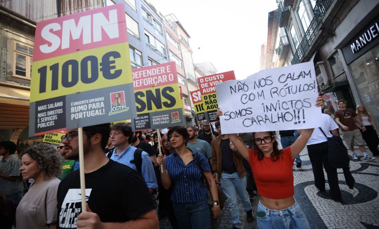 Desfile da CGTP arranca em Lisboa com reivindicações pela habitação e melhores salários