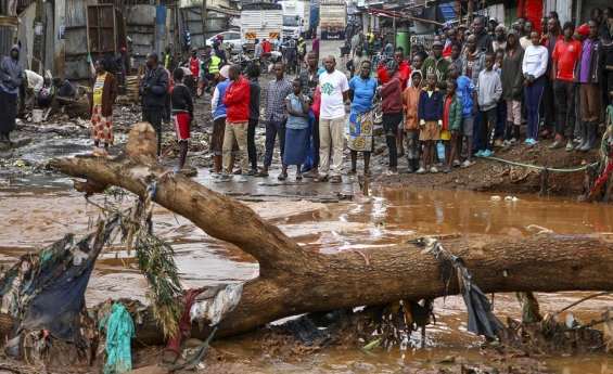 Uma centena de turistas retidos em reserva no Quénia devido a fortes chuvas
