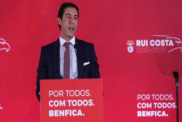 Benfica SAD encaixa 50 milhões de euros com procura 1,35 vezes superior à oferta