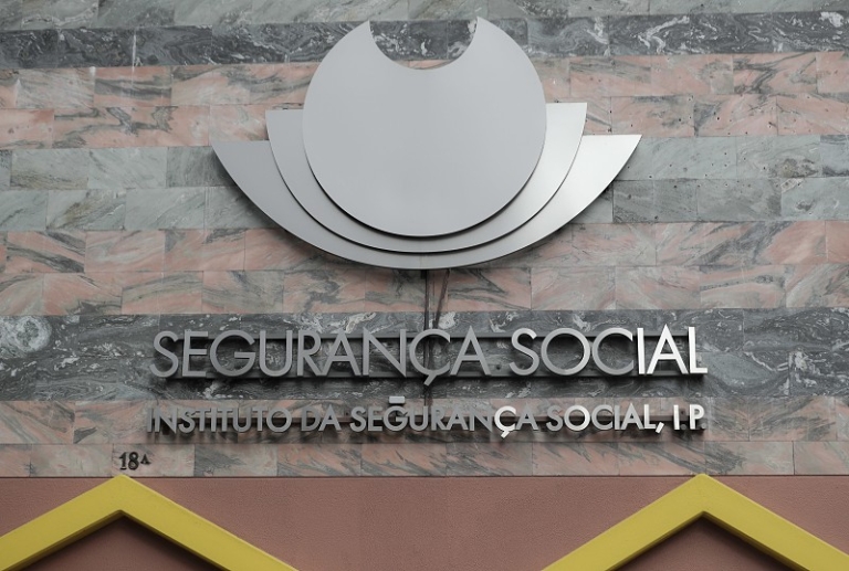 OE2024: Excedente da Segurança Social cai 10,8% até março para 1.454 ME